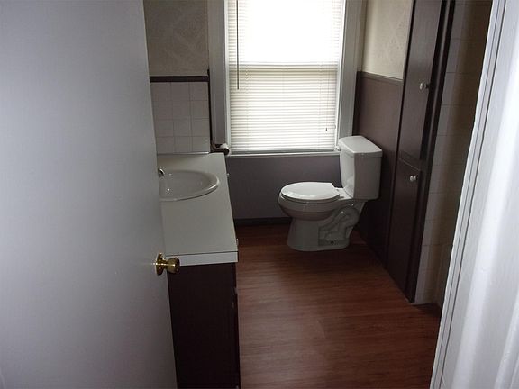 3rd image of 2775 6th St