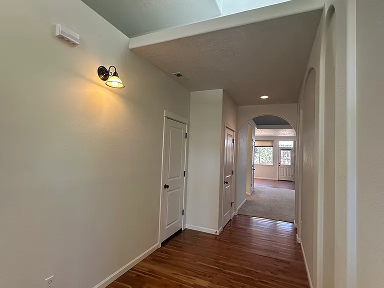 63351 Lamoine Ln — Photo 2