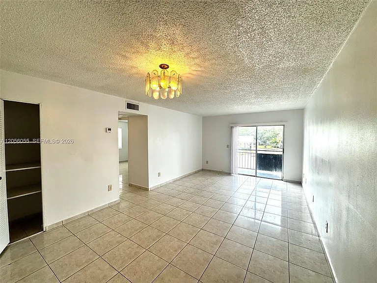 888 NE 132nd St #207 — Photo 2