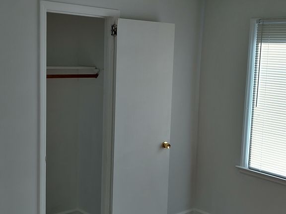 3rd image of 3124 Salem Dr