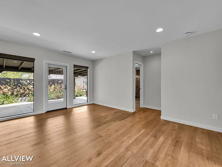 16216 Orchard Bend Rd — Photo 18