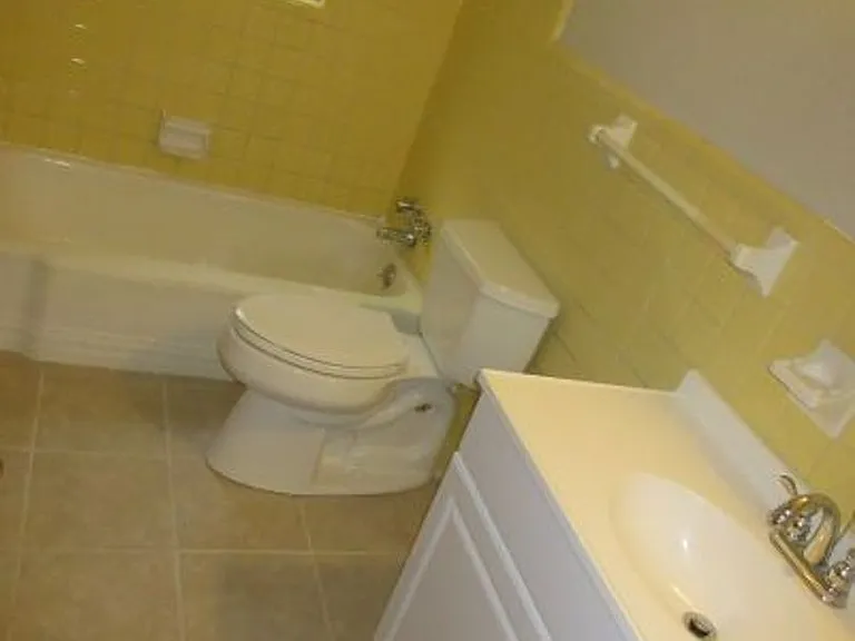 832 Arkansas St — Photo 5