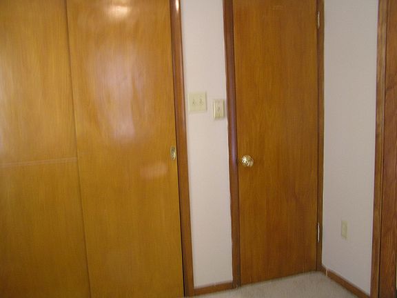 3rd image of 251 Jefferson St APT 2