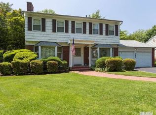 248 Cherry Valley Ave, Garden City, NY 11530