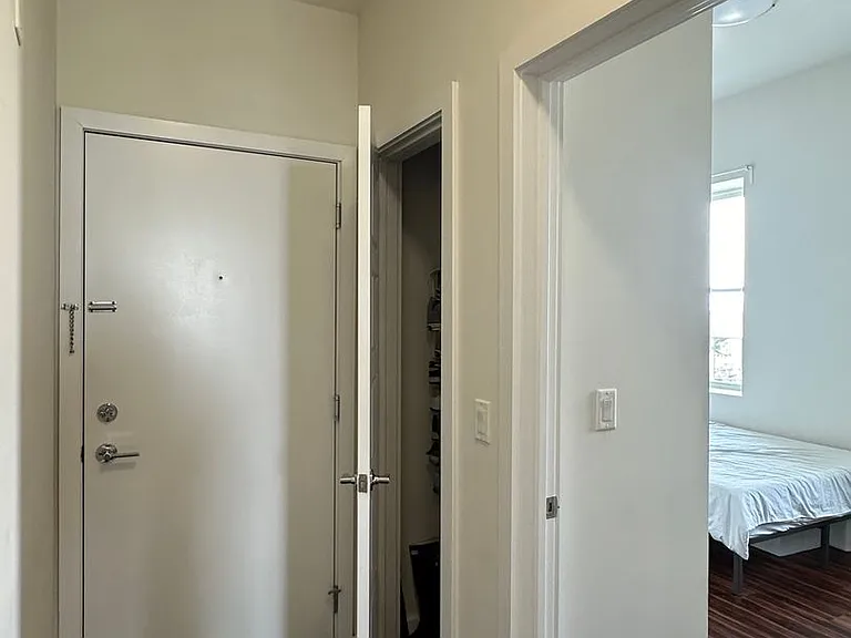 6318 Jackson St — Photo 6