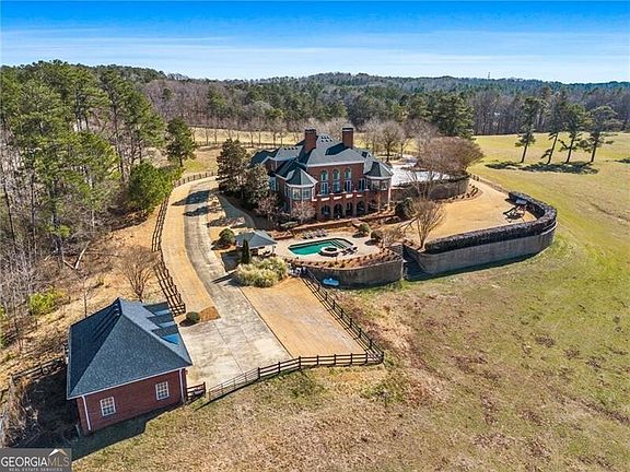 3rd image of 1400 Paul Aiken Rd