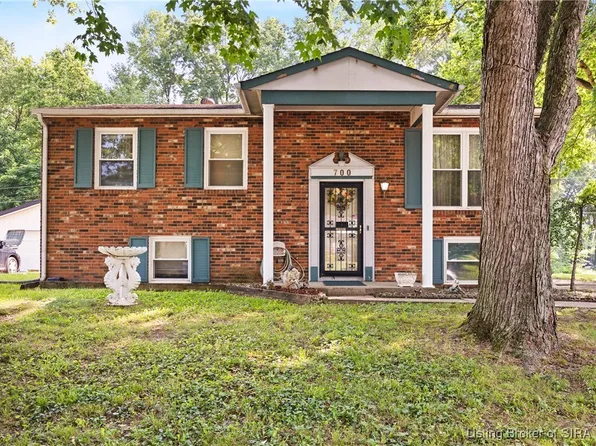 700 Webster Boulevard, Jeffersonville, IN 47130