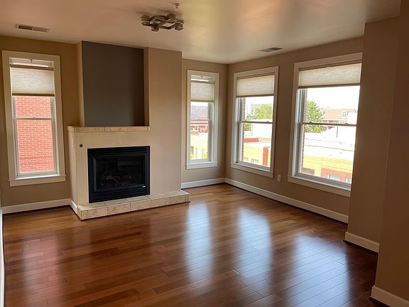 2nd image of 1630 N Clarkson St APT 604