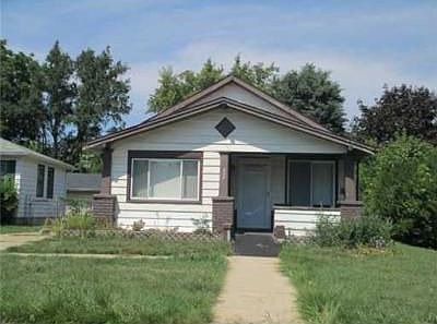 1st image of 838 Harriet St