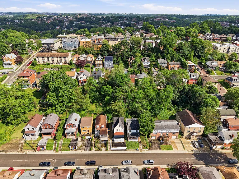 2725 Connecticut Ave — Photo 30