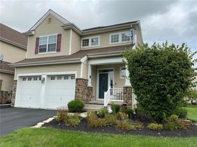 892 Iron Ln, Easton, PA, 18040