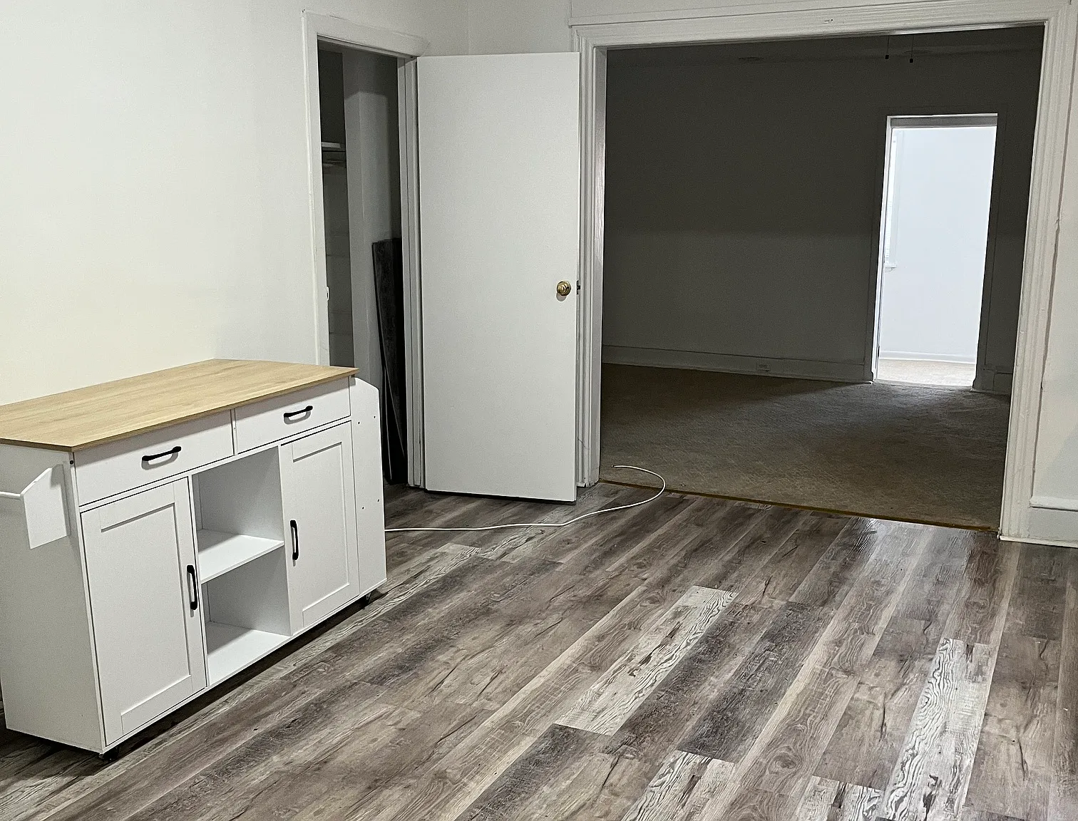 1 bed, 1000 sqft, $1,025 — Photo 4