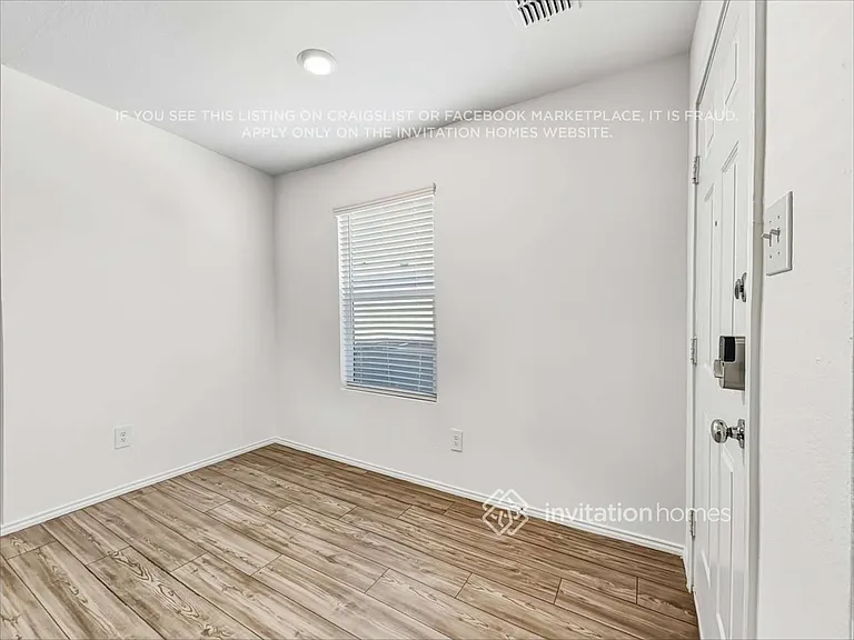 3218 Crestone Dr — Photo 4