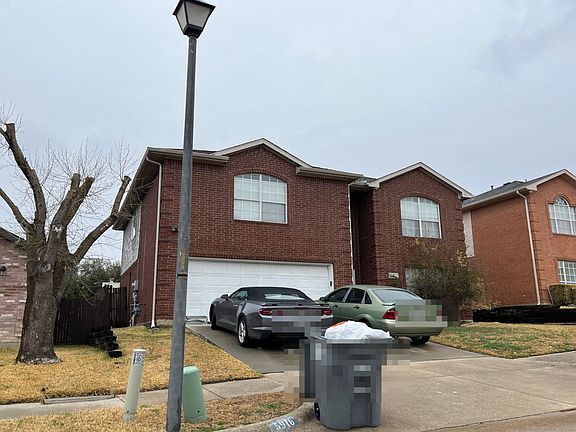 3rd image of 5916 Naravista Dr