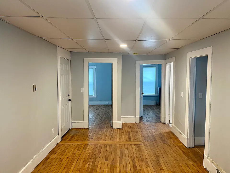 413 Hammond St #5