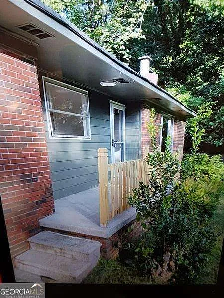 4076 Fairmont St photo 1