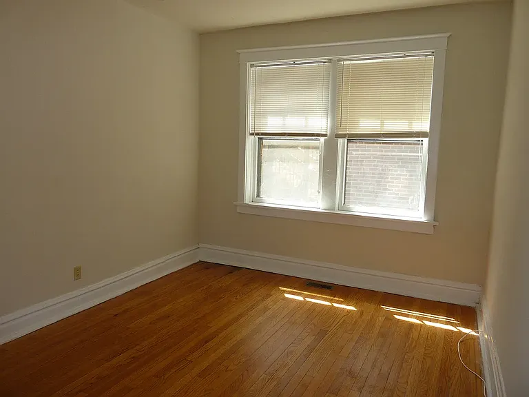 6324 Southwood Ave — Photo 5