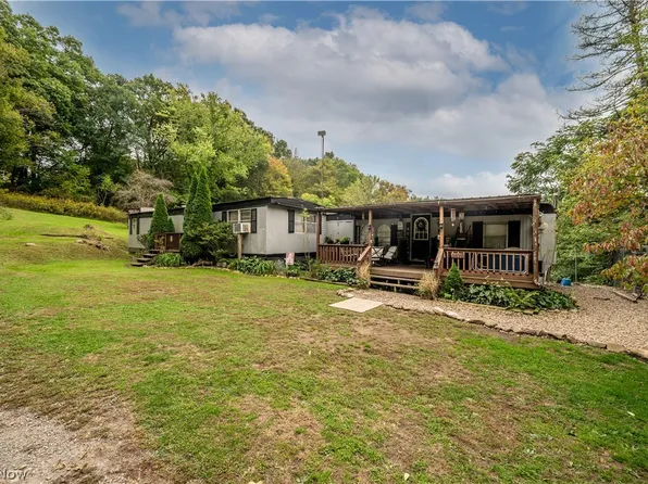 5540 State Route 170, East Palestine, OH 44413