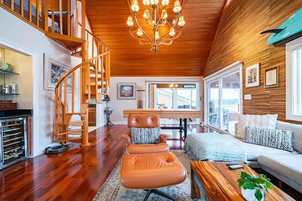 Studio, 1.5 bath, 1000 sqft, $5,000 — Photo 2