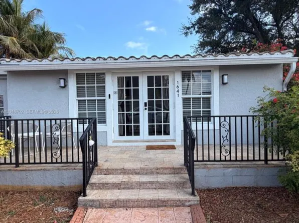 1641 Arthur St, Hollywood, FL 33020