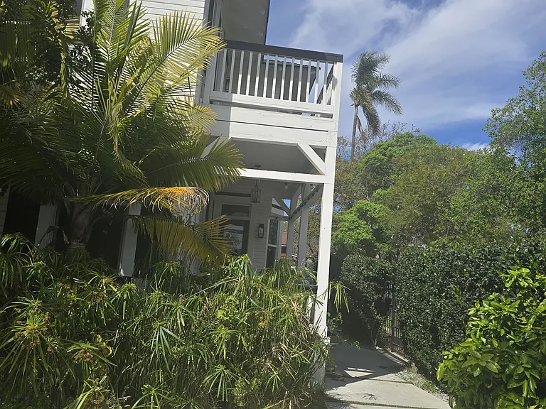 2492 B St #2B — Photo 40