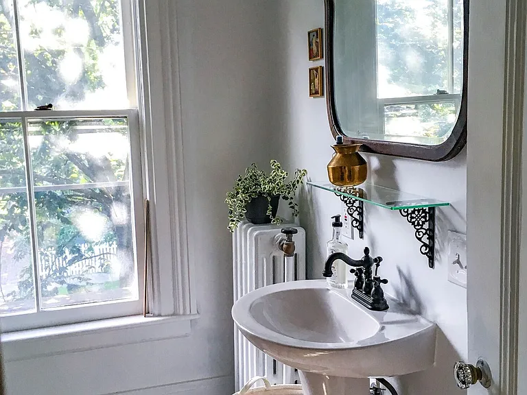 213 Park PL — Photo 22