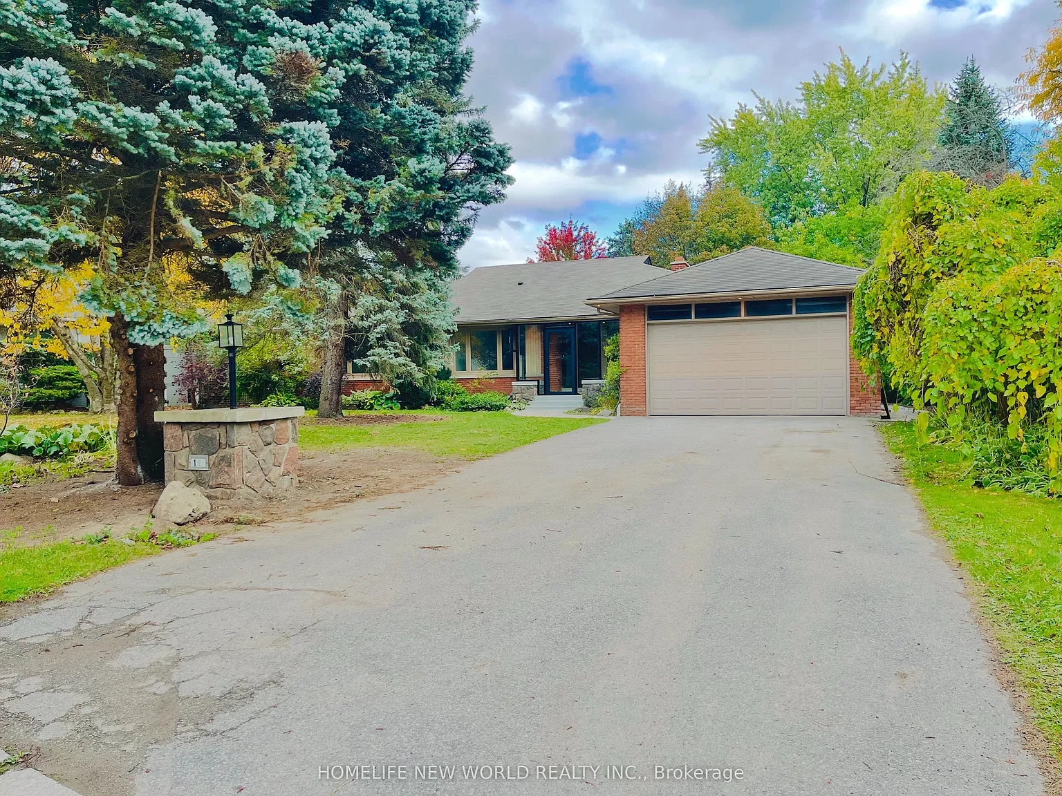 4 bed, $8,800 — Photo 1