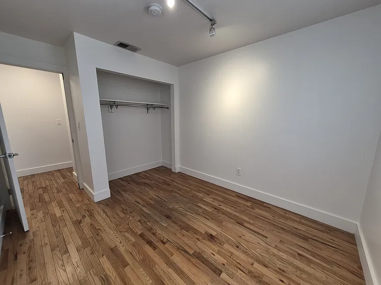 252 S Avenue 18 #1 — Photo 6