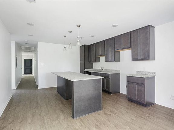 5th image of 2335 Andry St