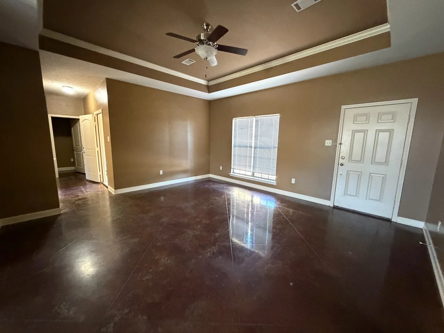 8 Golden Leaf Dr — Photo 3