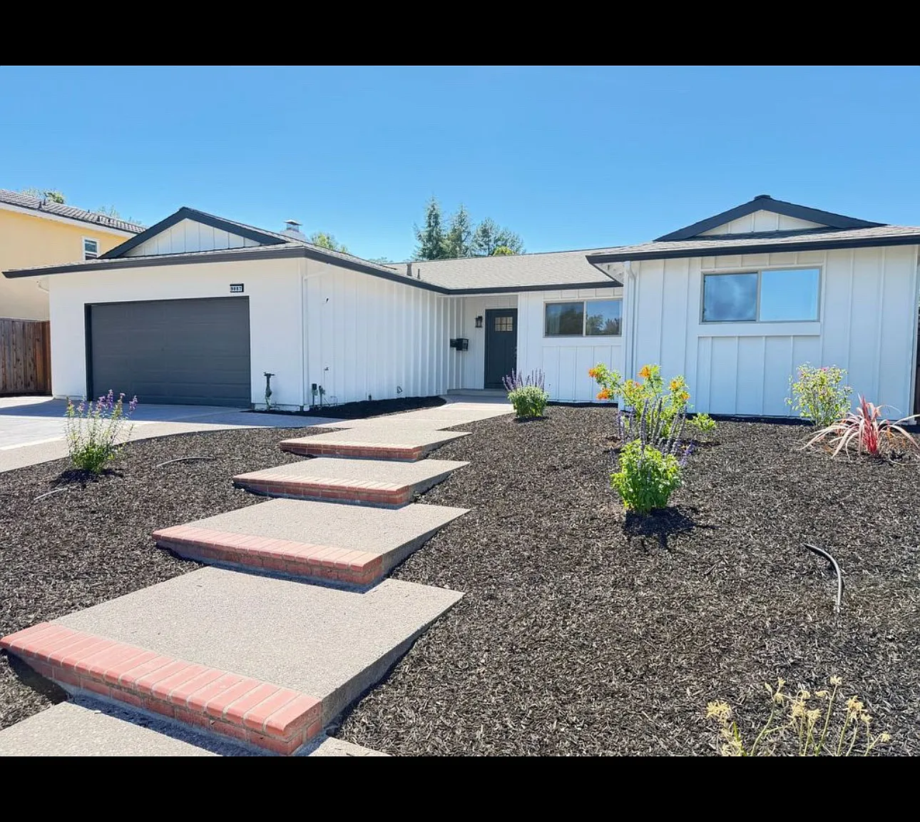9887 Broadmoor Dr — Photo 1