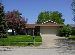 93 McCarthy Dr, Springfield, IL 62702