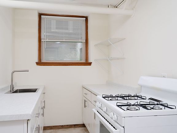 5th image of 2310 Harriet Ave S #B3