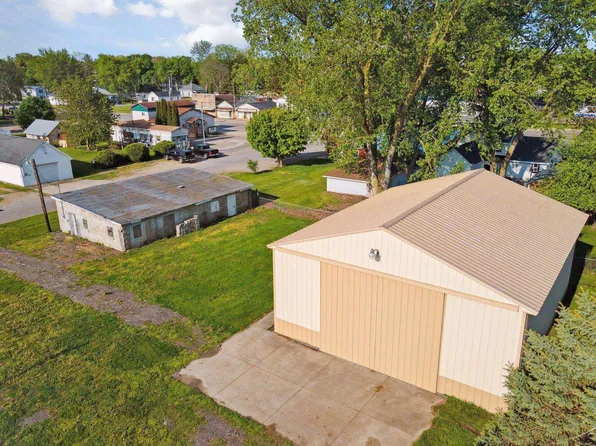 147 E 2nd St, Oakley, MI 48649