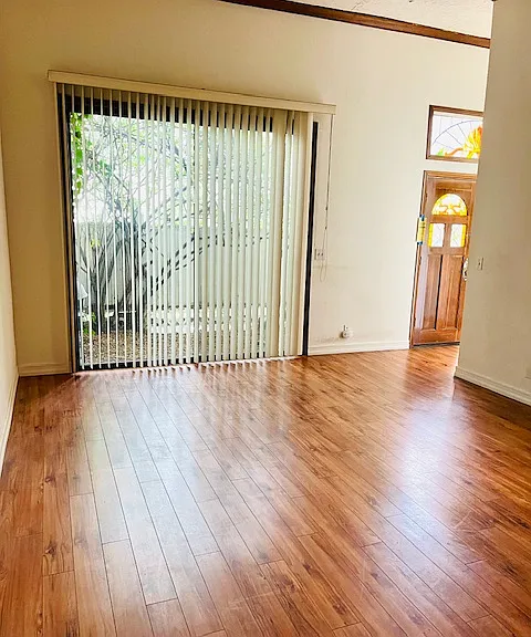 Family Room (view 1)