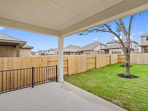 Valencia Covered Patio