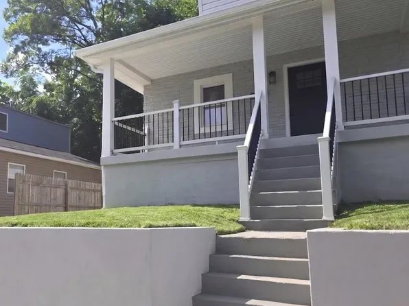 5017 Ayers Pl SE, Washington, DC 20019