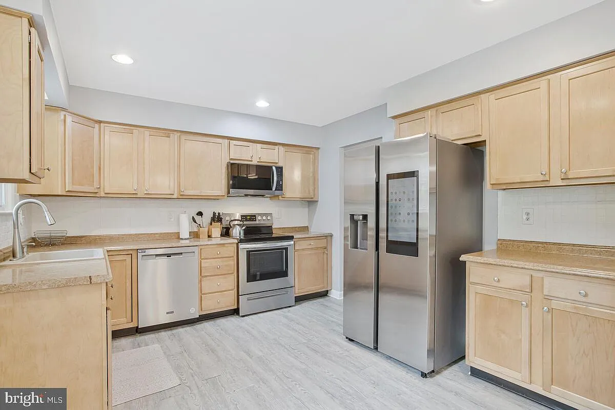 12 Overbrook Ln photo 1