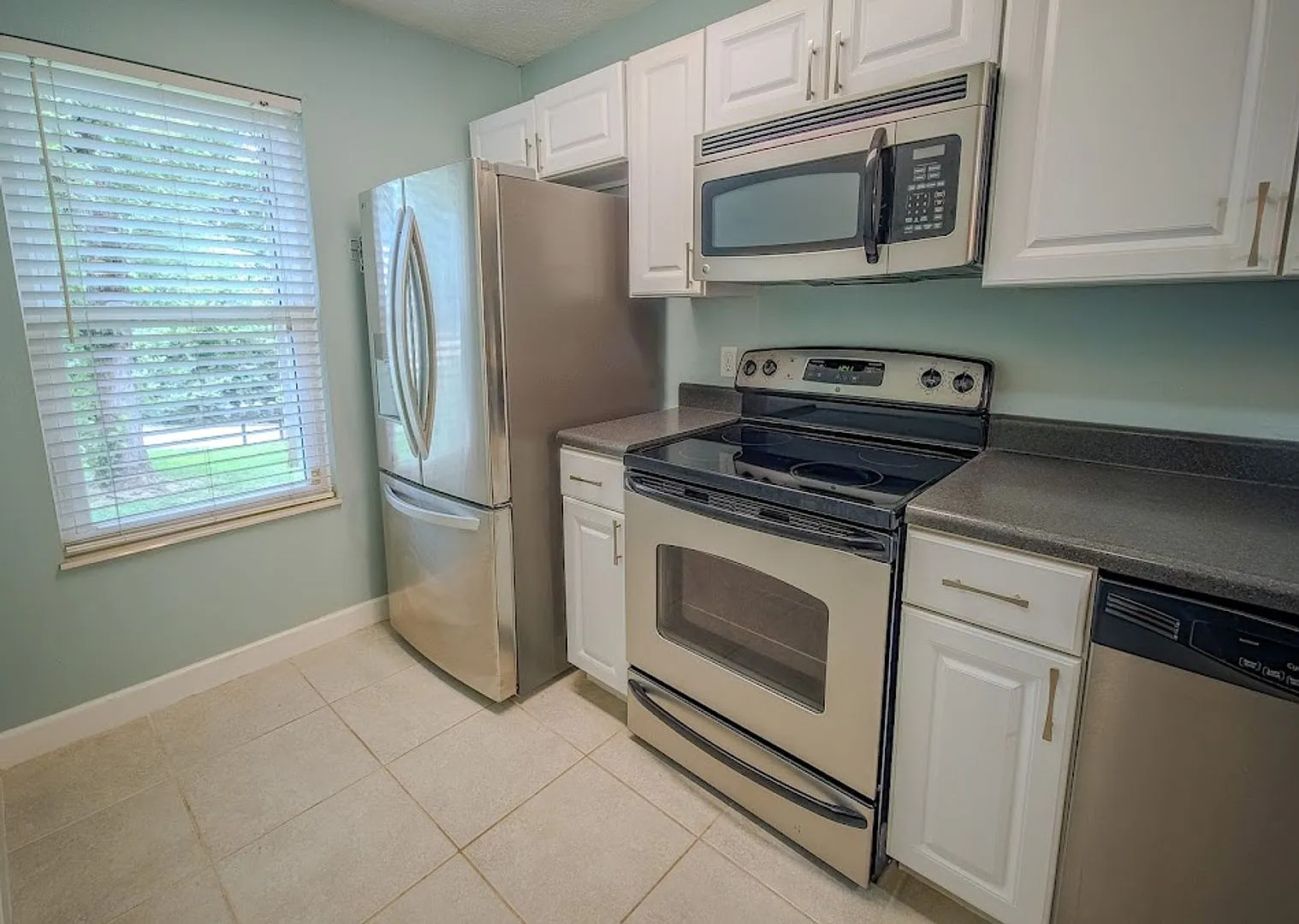 Knoxville 37923 - 2 bedroom 1. — Photo 3