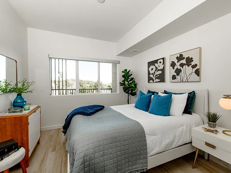 Rising Sun Apartments — Photo 36