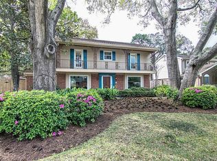 10119 Kerrwood Ln, Houston, TX 77080
