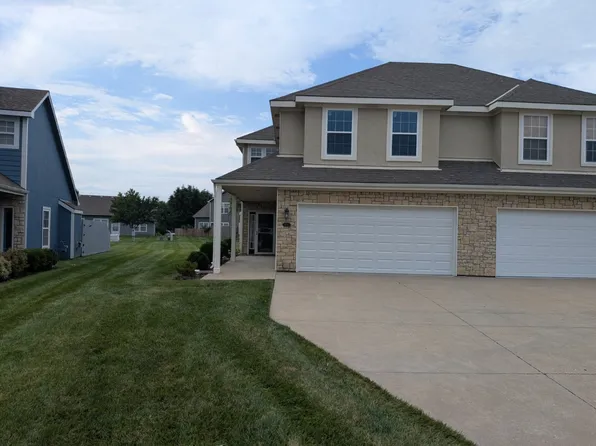 452 W Dogwood Ct, Gardner, KS 66030