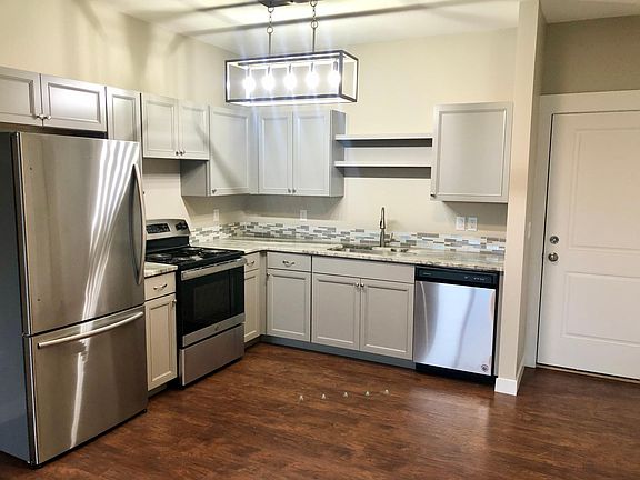 2nd image of 1534 S 8th St #203
