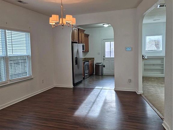3rd image of 1723 Fisher Ave