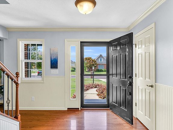 4th image of 1508 Beaver Lake Dr
