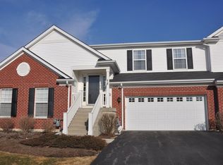 1543 Matthew Dr, Algonquin, IL 60102
