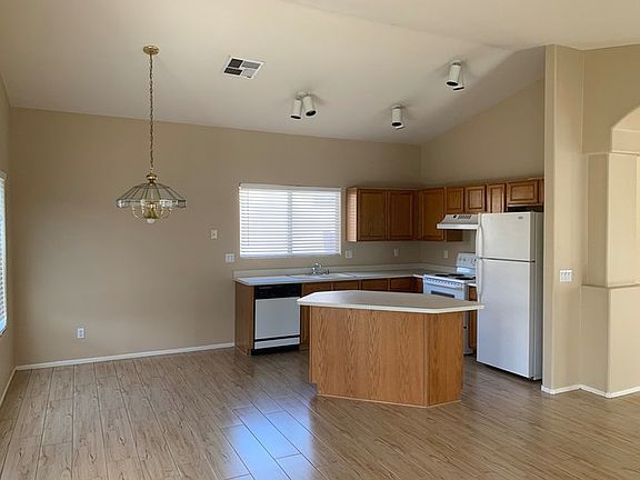 4th image of 4739 E Desert Wind Dr