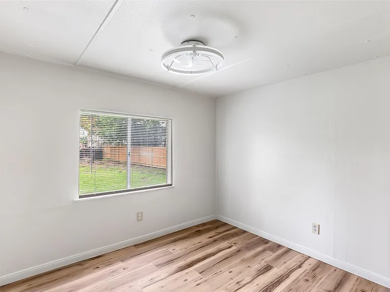204 1/2 Kerry Rd — Photo 19