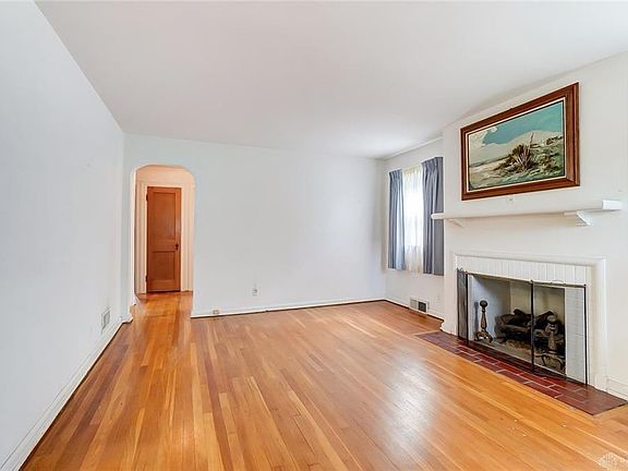 4th image of 1108 Kemper Ave