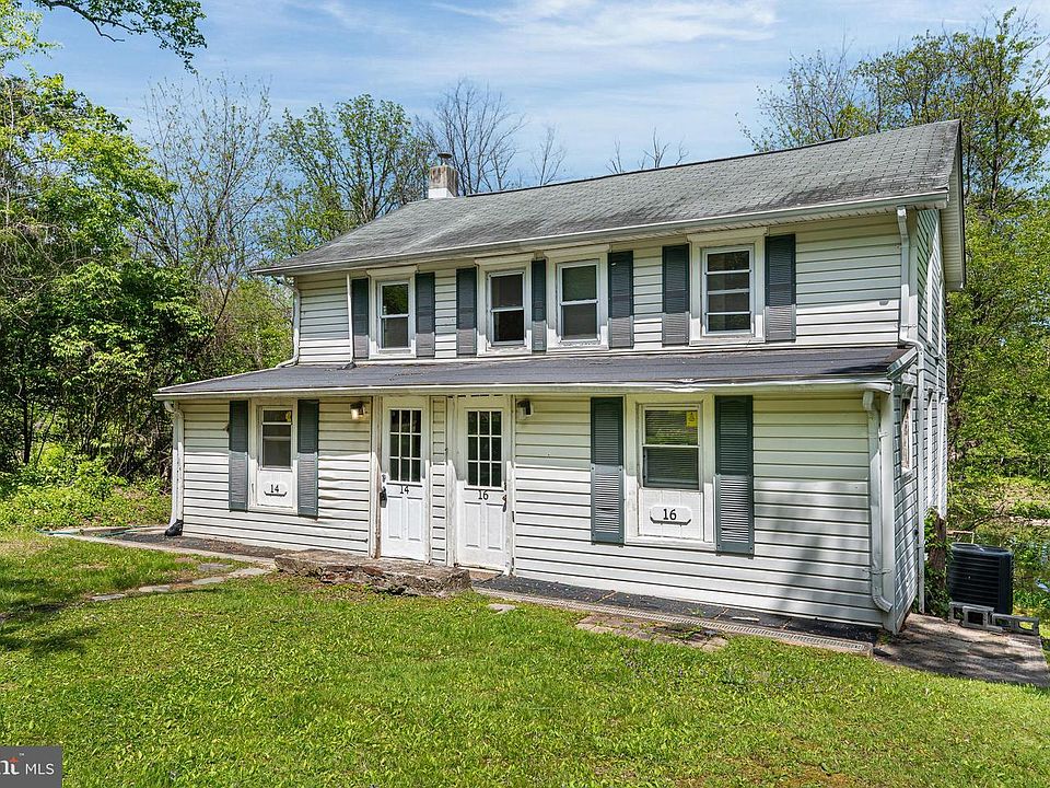 1st image of 16 White Clay Dr
